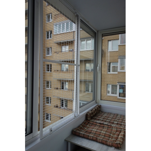 Антикошка на кронштейнах на деревянные, металлические, ПВХ и раздвижные окна