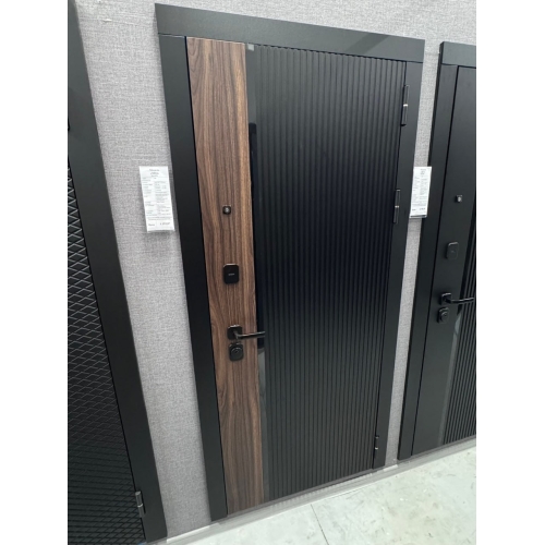 Металлическая дверь МеталЮр M14